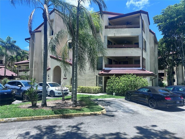 Building Photo - 8810 SW 123rd Ct