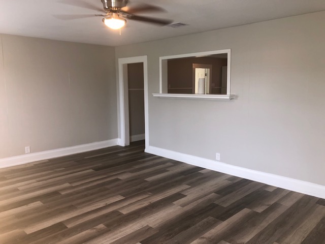 Living approx. 18x13 - 74 County Road 2415