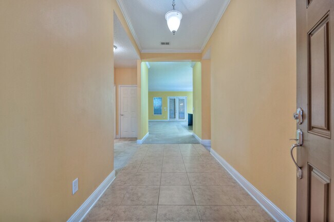 Foto del edificio - 3521 Carolwood Ln