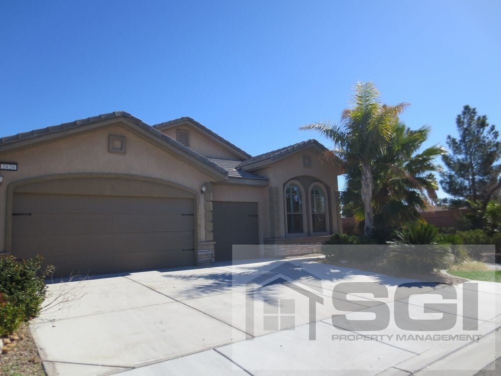 Foto principal - 2820 N Mustang St