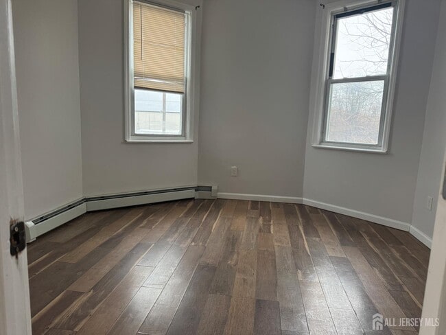 Foto del edificio - 214 Grant St