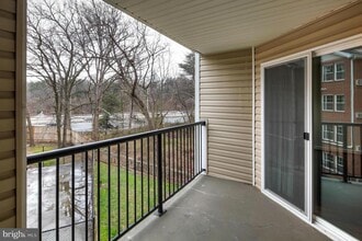 Building Photo - 3307 Wyndham Cir