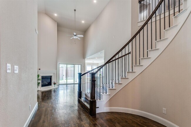 Building Photo - 7819 Uxbridge Dr.