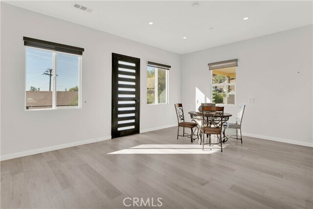 Foto del edificio - 604 Gartel Dr