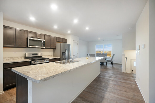 Building Photo - 2463 Bella Dr