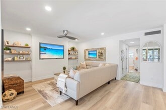 Building Photo - 1910 Gulf Shore Blvd N