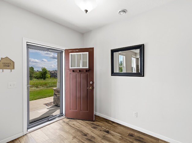 Building Photo - 15442 Eames Way