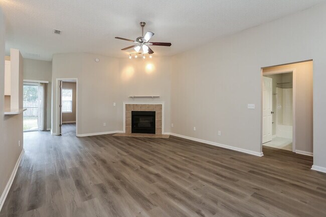 Foto del edificio - 3762 Maddie Ln