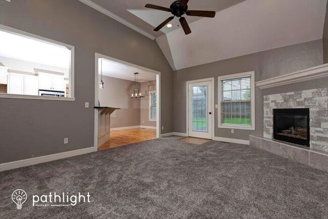 Building Photo - 2106 East Robin Street, Ozark, MO, 65721