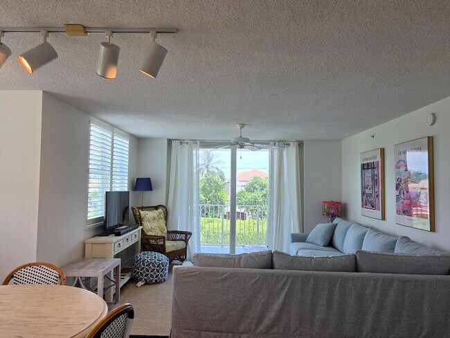 Foto del edificio - 3606 S Ocean Blvd