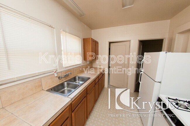Building Photo - 122 Contra Costa St