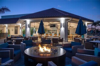 Building Photo - 7380 St Ives Way