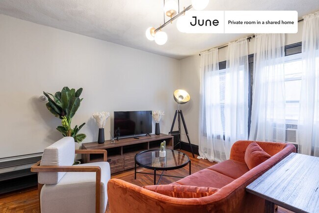Foto del edificio - Room in Shared 5 bed/2 bath home in Allston