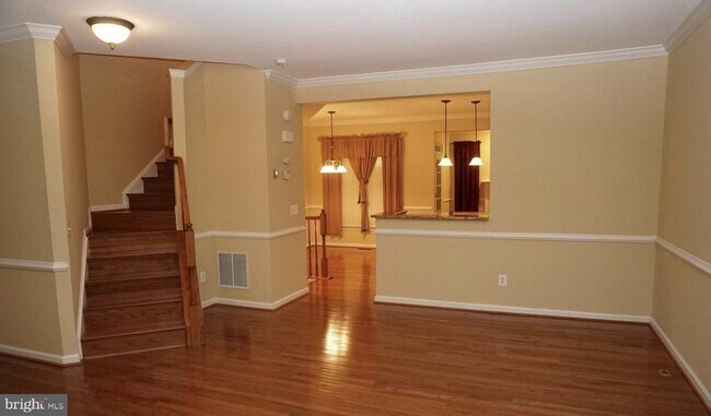 Building Photo - 1469 Fawn Hollow Ln