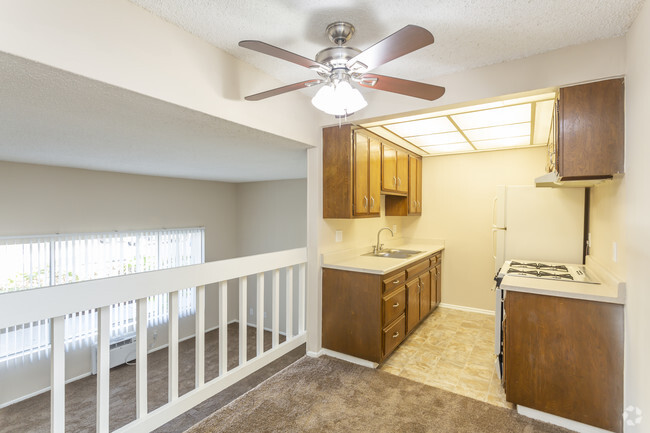 1HAB, 1BA - 594 ft² - The Sycamore