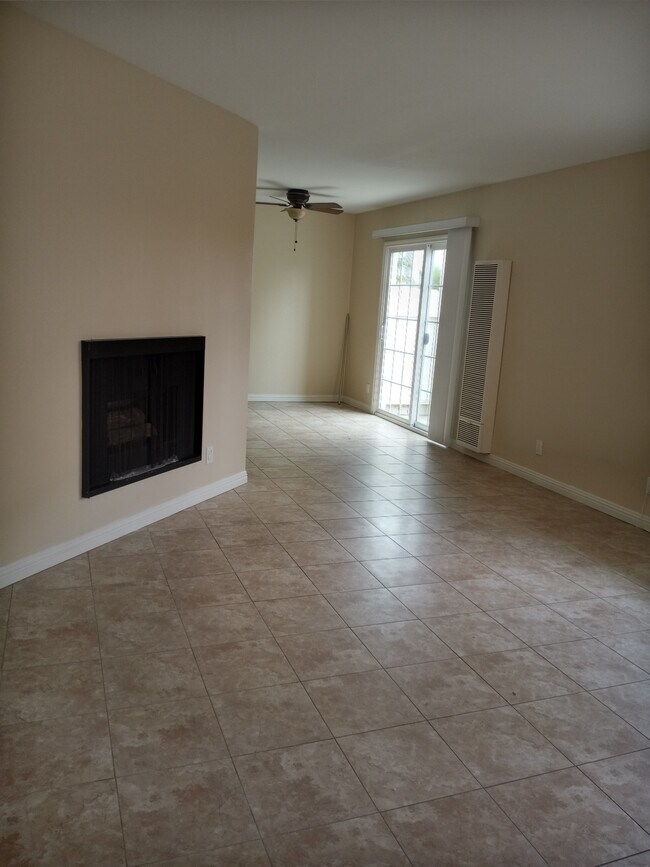 Living Area - 8141 Major Cir