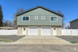 Building Photo - 4919 E 6th Ave