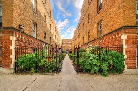 Primary Photo - 2619 W Gunnison St