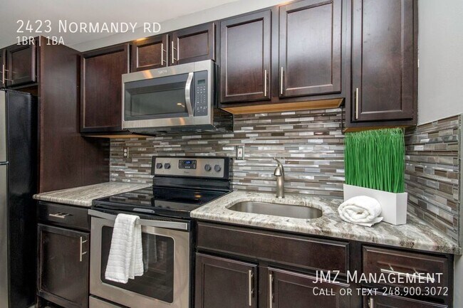 Foto del edificio - COMPLETELY UPDATED BEAUTIFUL RANCH STYLE P...
