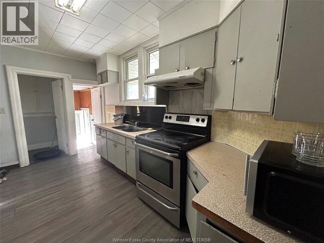 Building Photo - 248 Curry Ave