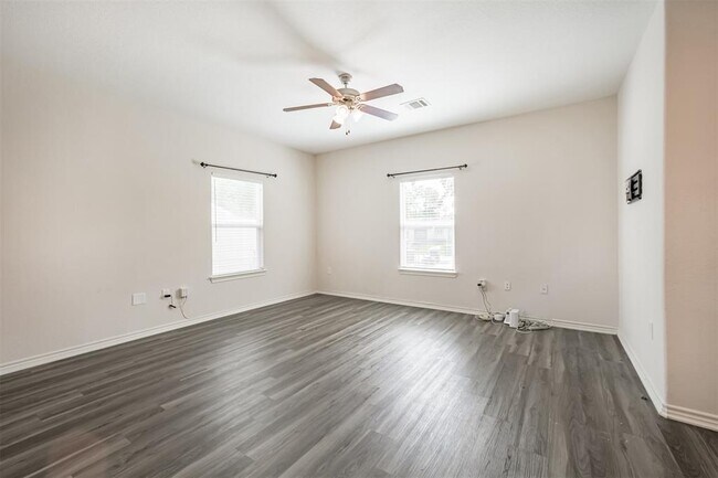 Foto del edificio - 10310 Chesterfield Dr