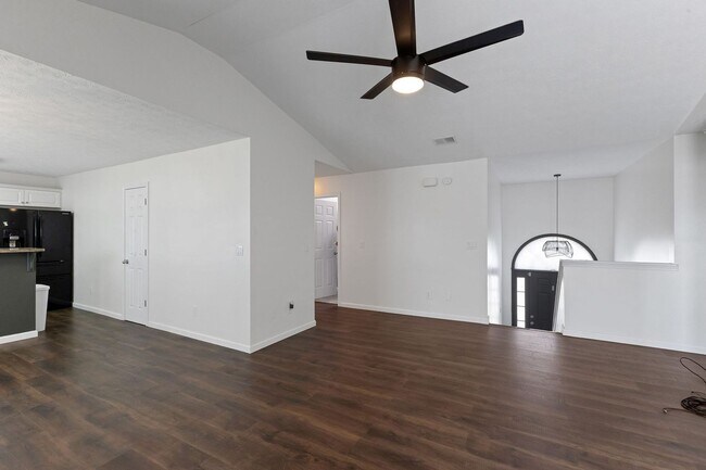 Foto del edificio - Spacious 4BR House in Phenix City
