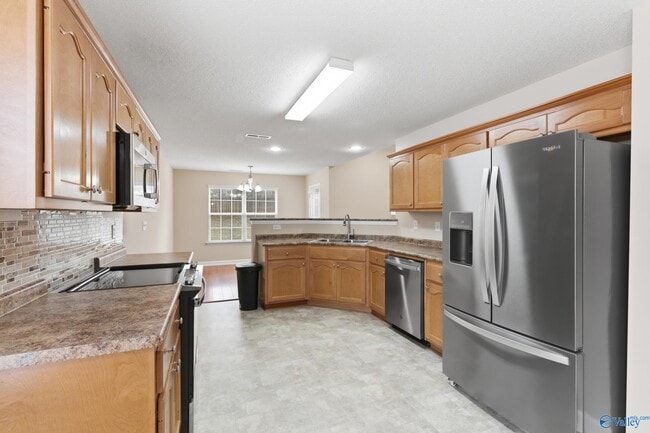 Foto del edificio - 124 Carillo Ln