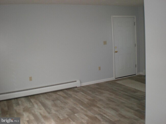 Foto del edificio - 9145 White Church Rd