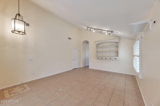 Building Photo - 2312 E Williams Dr