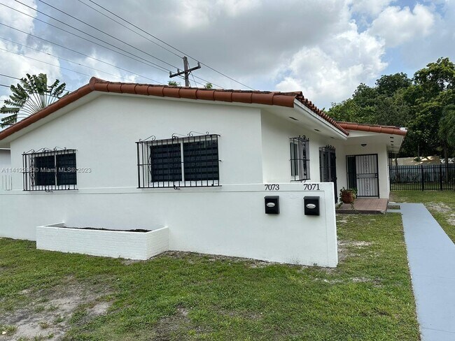 Building Photo - 7073 SW 4th St