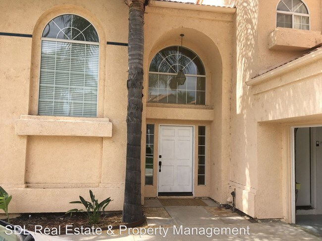 Building Photo - 45011 Putting Green Ct