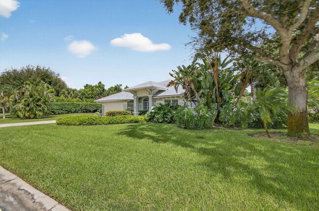 Foto del edificio - 8401 SE Ketch Ct