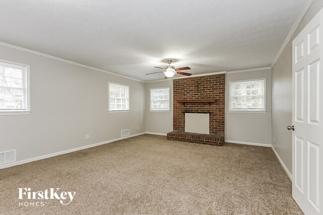Building Photo - 2661 Oxbow Way SW