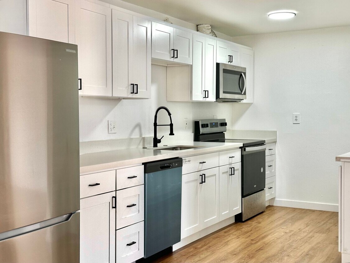 Foto principal - 7115 44th Ave S