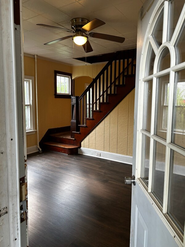 Foto principal - 325 Main St