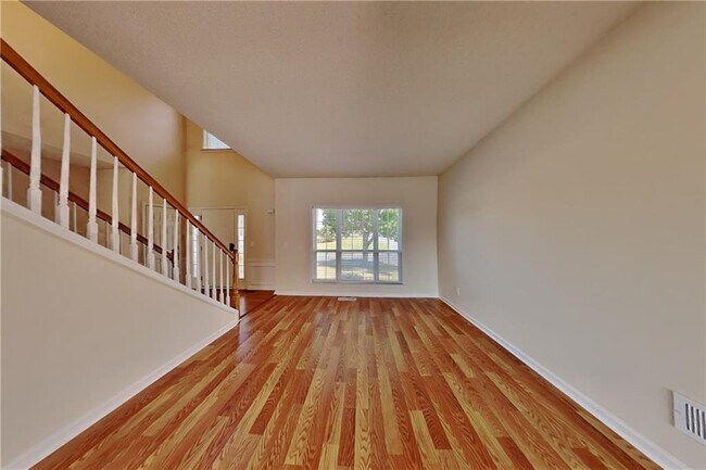 Foto del edificio - 3531 Chasefield Way