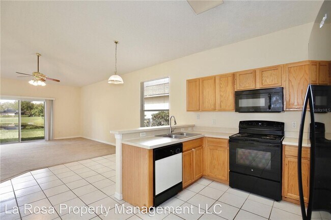 Foto del edificio - 4 br, 2 bath House - 14841 HUNTLEY DR