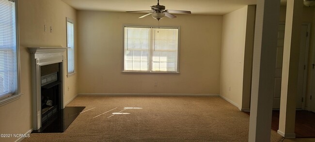 Building Photo - 4005 W.T. Whitehead Dr