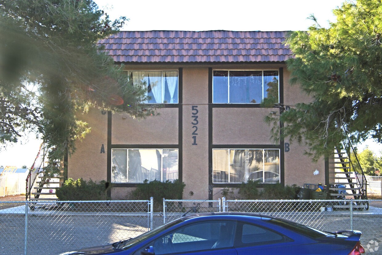 Building Photo - 5321 Redberry St