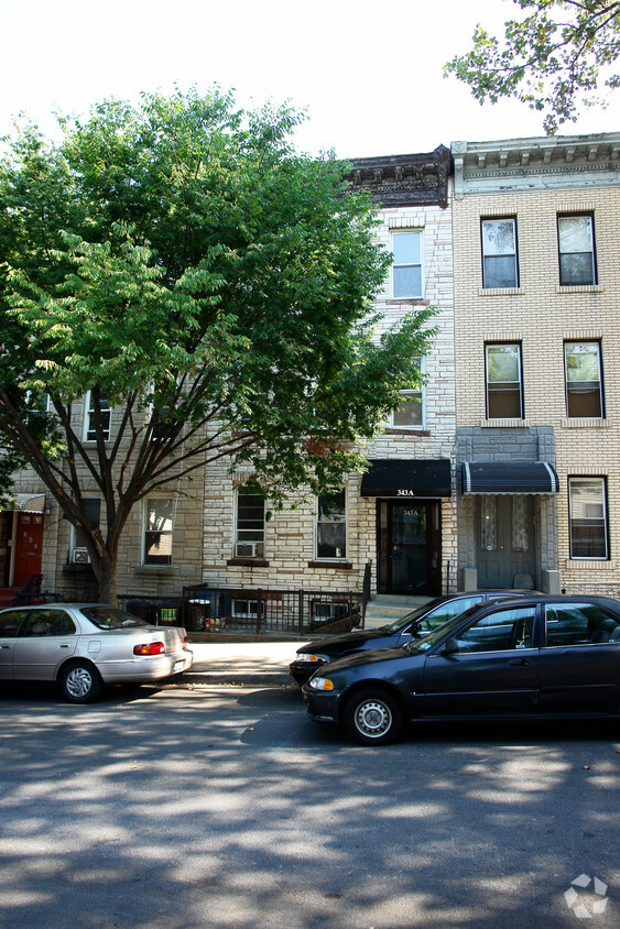 Foto principal - 343A 22nd St