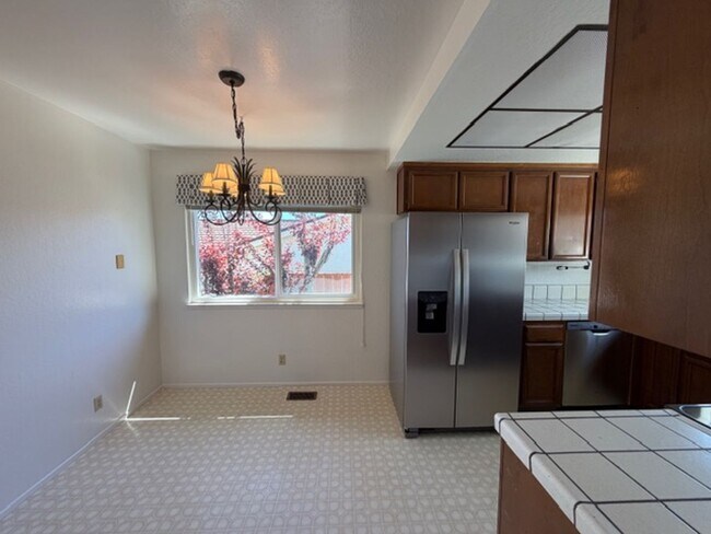 Foto del edificio - Gorgeous 4 Bed 3 bath