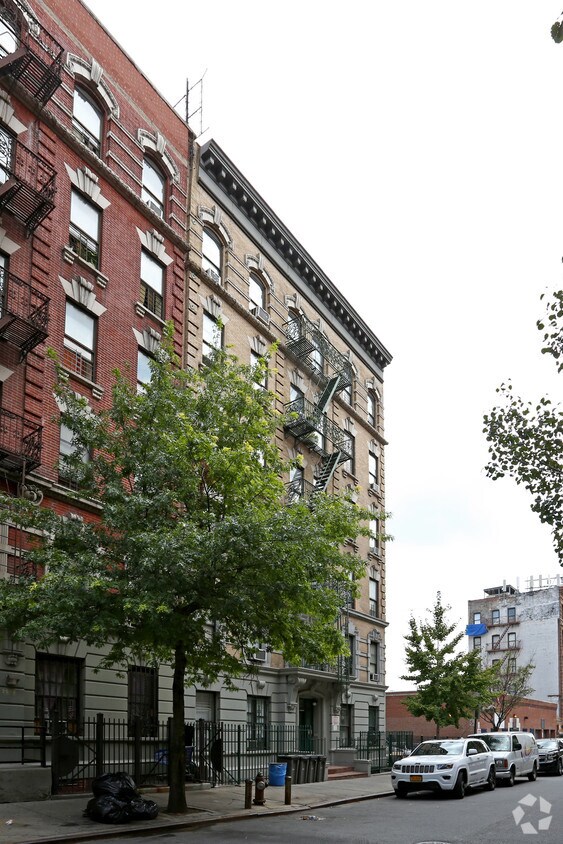 Foto del edificio - 115 W 143rd St