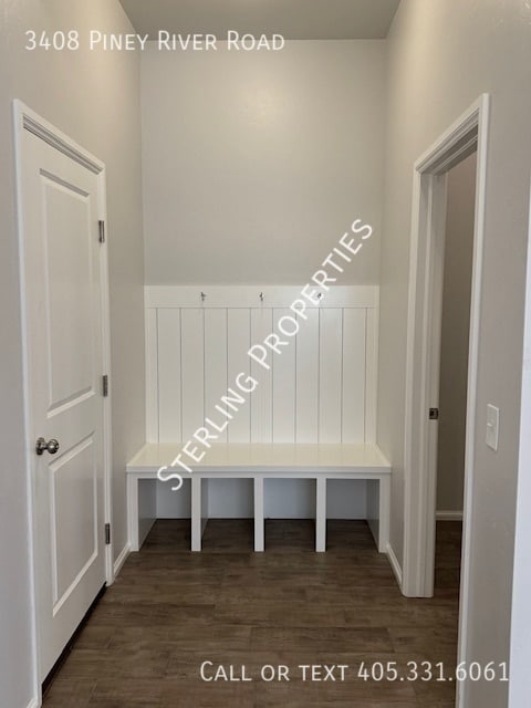 Foto del edificio - 3408 Piney River Dr