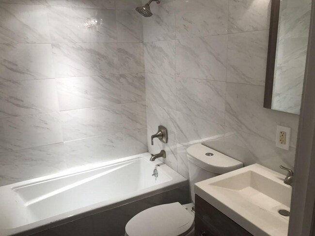 Foto del edificio - 131 street