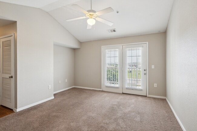 Building Photo - Point at Fairview