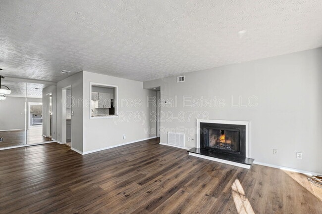 Building Photo - 907 Augusta Dr