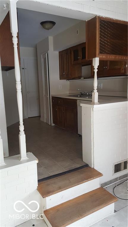 Foto del edificio - 5152 Atherton S Dr