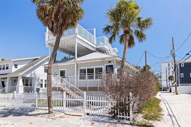 Building Photo - 106 7th Ave