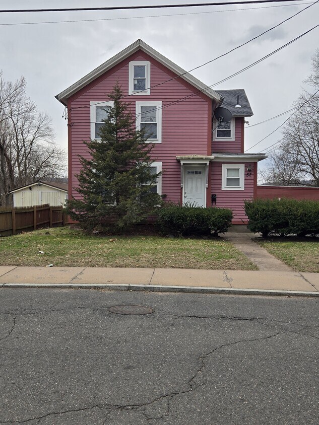 Primary Photo - 52 Pearl St
