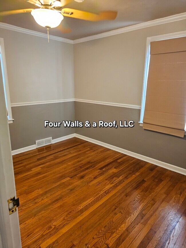 Dormitorio 2 - 9623 E 32nd St S